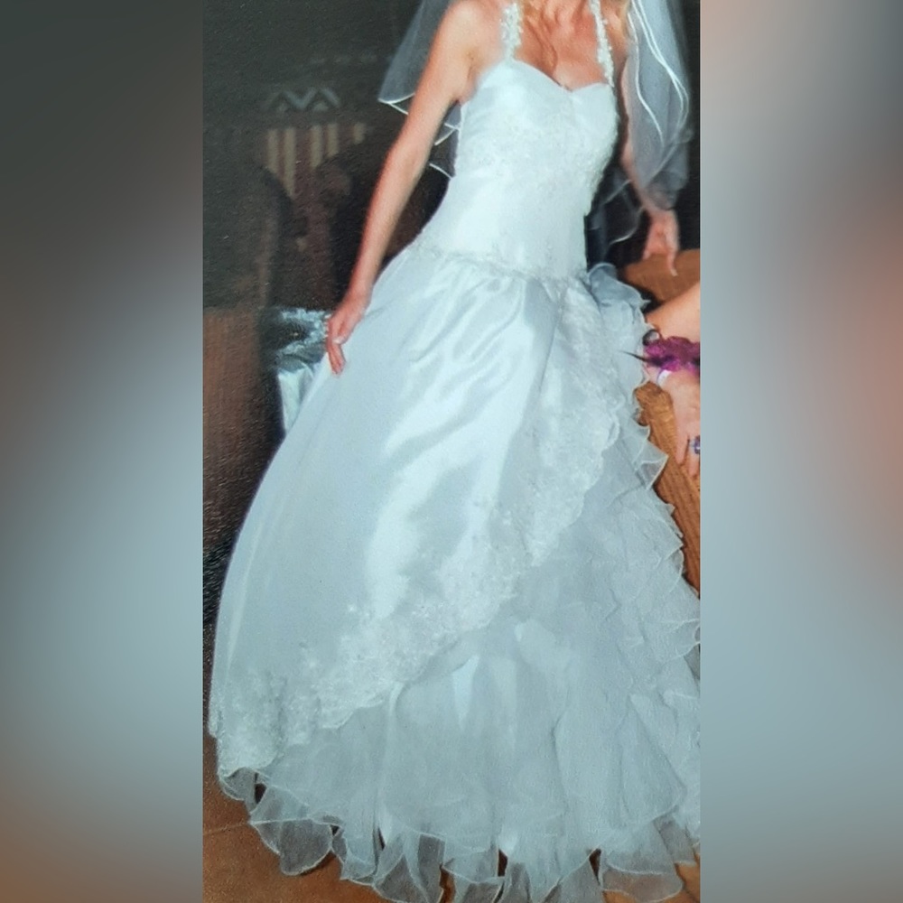 Wedding dress